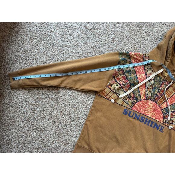 Simply Southern Sweatshirt, size women's medium; SUNSHINE patchwork design; boho - Picture 4 of 9